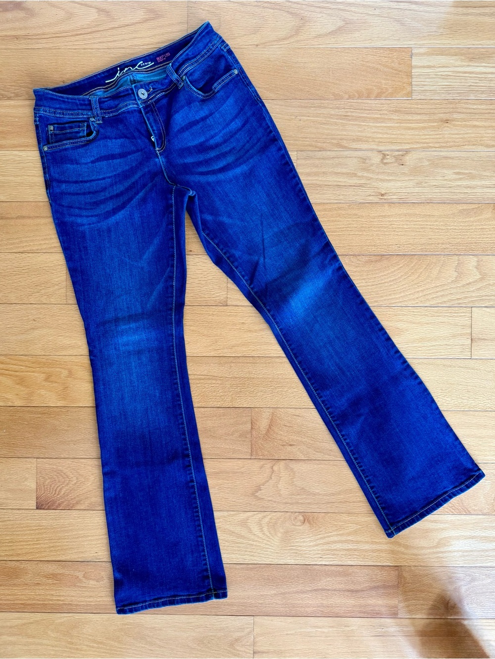 INC International Concepts Curvy Fit Bootcut Jeans Flap Back Pockets Dark Wash.